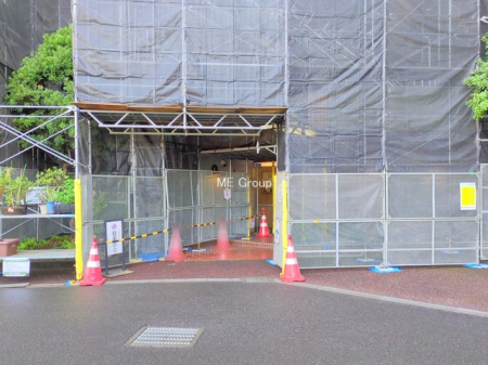 �G���g�����X -