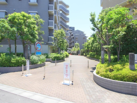 �G���g�����X -