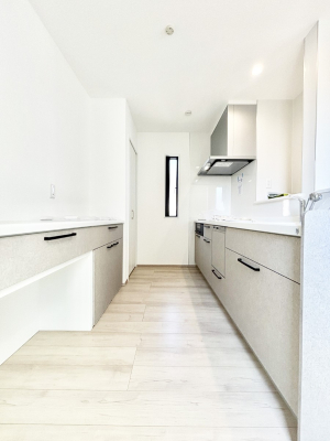 �L�b�`�� ��Ƃ肠��L�b�`���ł͂��Ƒ��Ɗy�������������ł��܂��B