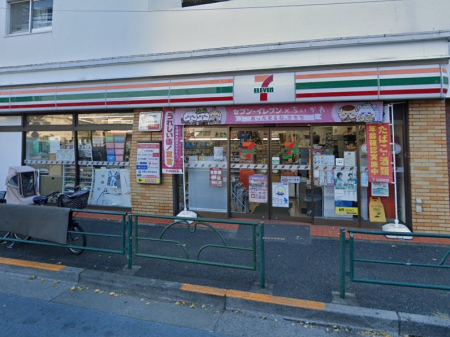 ���ӊ� �R���r�j 300m �Z�u��-�C���u�� ���������J����c�ʂ�X