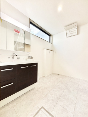 ���̑� ���邢���ʏ��͖����̐g�x�x���y�����ł����Ⴂ�����ł��B    