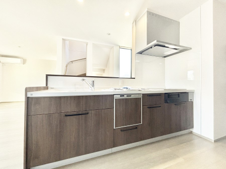 �L�b�`�� �������������I�ɁA�y�����I�V�X�e���L�b�`��  