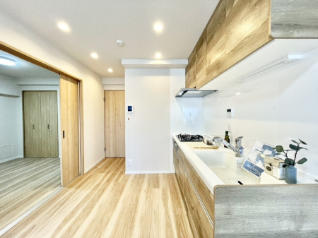 ���ӊ� �z�[���Z���^�[ 600m �Z�u���^�E��������