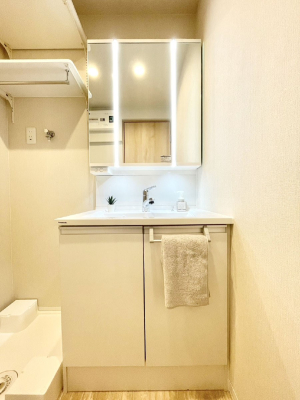 ���ӊ� �R���r�j 70m �Z�u��-�C���u�� ��������R���ړX