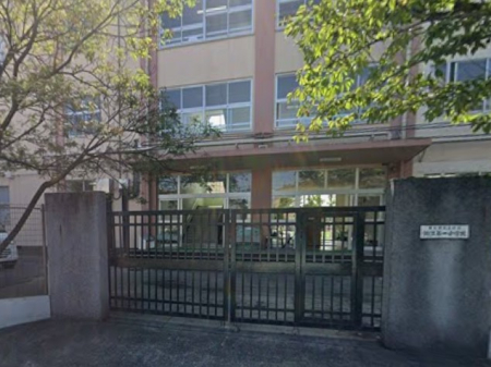 ���ӊ� ���w�Z 90m �����旧���]��ꏬ�w�Z