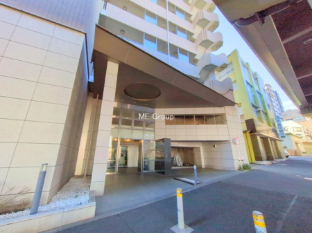 �G���g�����X -