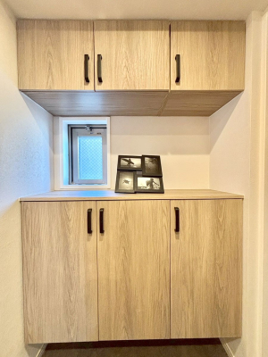 ���̑����� �����Ղ���[�ł���V���[�Y�{�b�N�X�ŉƑ��S���̌C���A���ւ�������B  