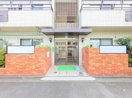 �G���g�����X -