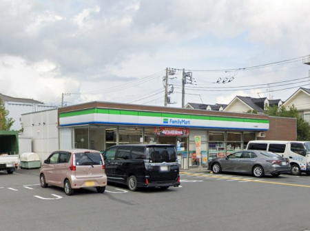 ���ӊ� �R���r�j 900m �t�@�~���[�}�[�g �������X