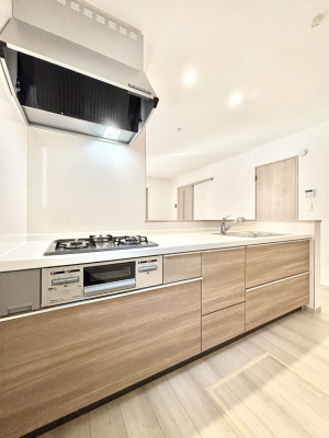 �L�b�`�� ���������Ȃ���ł����Ƒ��Ƃ̉�b���y���߂�ΖʃL�b�`��