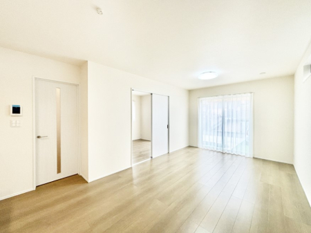 ���̑����� �אڂ̗m�����J������΂���ɍL�X��Ԃ�