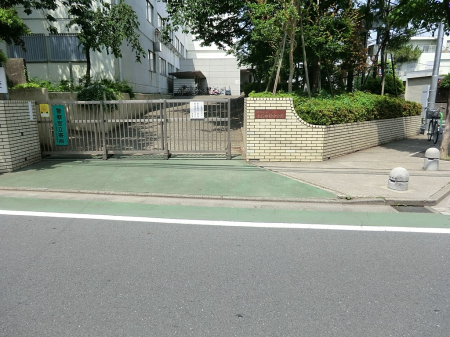 ���ӊ� ���w�Z 550m ���n�旧��ΐ_�䒆�w�Z