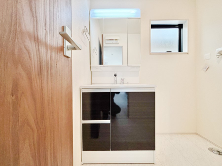 ���ʑ�E���ʏ� ���[�͂Ƌ@�\���ɗD�ꂽ���ʉ��ϑ�@