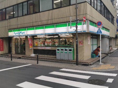 ���ӊ� �R���r�j 200m �t�@�~���[�}�[�g �O�蒬�O���ړX