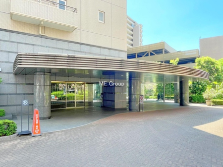 �G���g�����X -