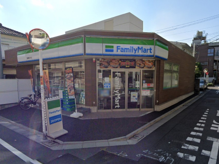 ���ӊ� �R���r�j 200m �t�@�~���[�}�[�g �������w���X