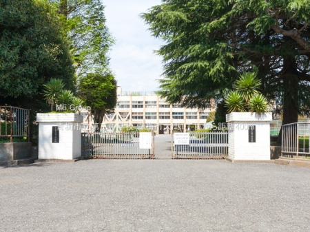 ���ӊ� ���w�Z 400m �~�s����O���w�Z