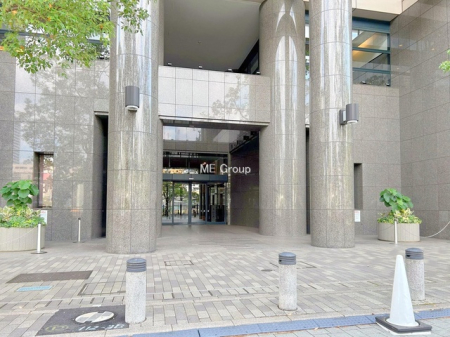 �G���g�����X -