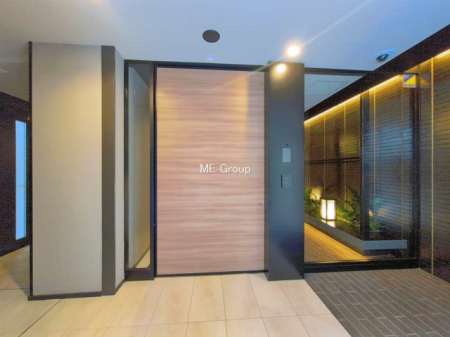 �G���g�����X -