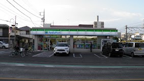 ���ӊ� �R���r�j 350m �t�@�~���[�}�[�g �������쐼���X
