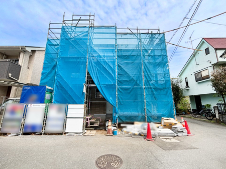  ����2��\�I�}�Ȃ��q�l�̒��ԂɁB�܂��A���Ƒ��̎��]�ԃX�y�[�X�Ƃ��Ă��劈��B