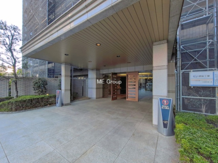 �G���g�����X -