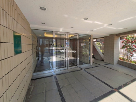 �G���g�����X -