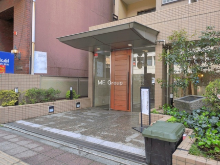 �G���g�����X -