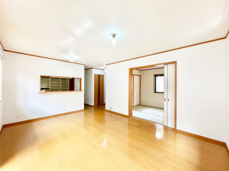 ���r���O �אڂ̘a�����J������΂���ɍL�X��Ԃ�  