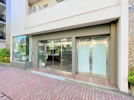 �G���g�����X -