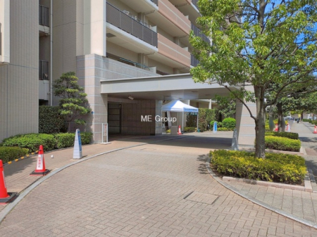 �G���g�����X -