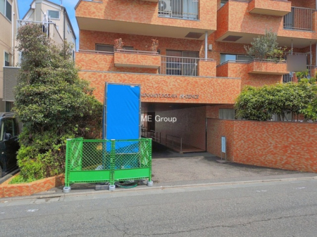 �G���g�����X -