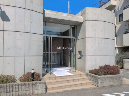 �G���g�����X -