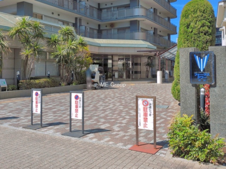 �G���g�����X -