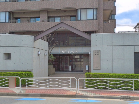 �G���g�����X -