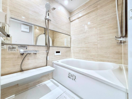 ���� ����̔�������Ă���閾�邢�������̂���o�X���[��