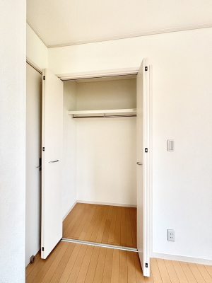 ���[ �����Ղ�̎��[�X�y�[�X�ŉ��K�ɕ�点���� 