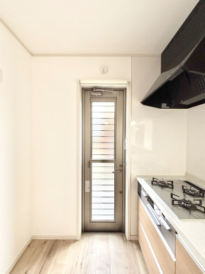 ���̑����� ���C���̌��ɂ����ꂵ�������