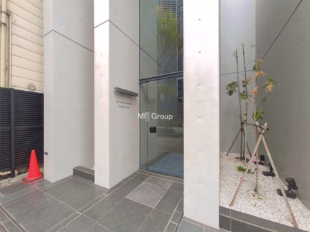 �G���g�����X -