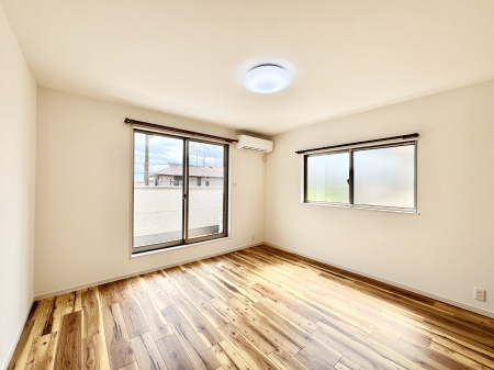 �Q�� ���邢�o���R�j�[�T�C�h�ɗm����ݒu�B�ڊo�߂̗ǂ��Q���ɁB   