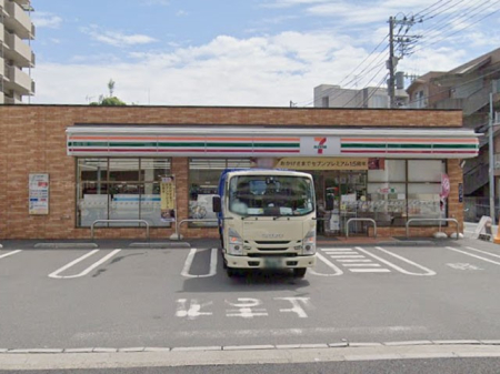 ���ӊ� �R���r�j 200m �Z�u��-�C���u���n�c���ԂT���ړX