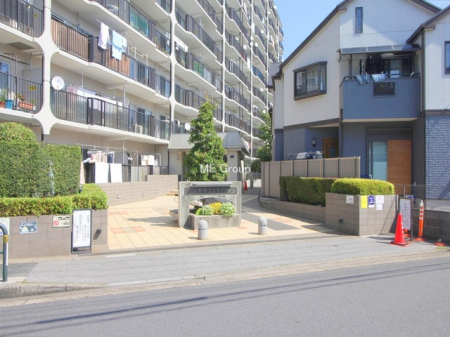 �G���g�����X -