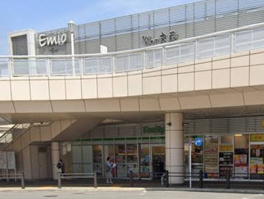 ���ӊ� �V���b�s���O�Z���^�[ 1800m �G�~�I�ےJ