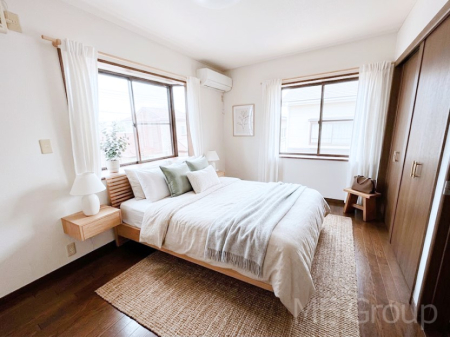 ���̑����� �u�₩�ȓ��������������S�̂�D������ݍ���ł���܂����Ƌ��CG�ł�