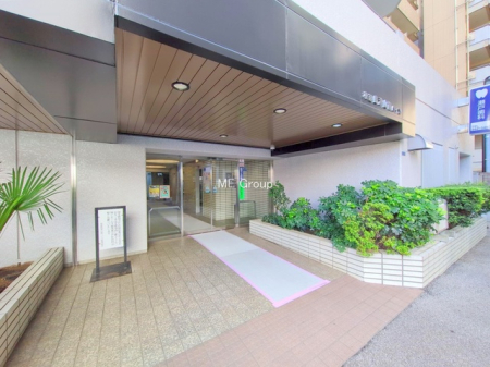 �G���g�����X -