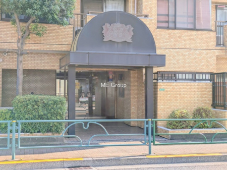 �G���g�����X -