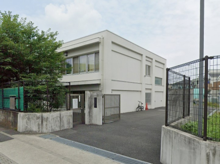 ���ӊ� ���w�Z 700m �����s���ԏ����䏬�w�Z