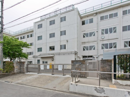 ���ӊ� ���w�Z 200m �����s���ԏ�����쒆�w�Z