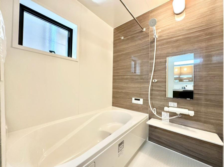 ���� ����̔�������Ă���閾�邢�������̂���o�X���[��