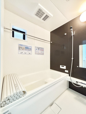 ���� ����̔�������Ă���閾�邢�������̂���o�X���[��  